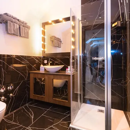 Otel Loft Im Modernen Style In